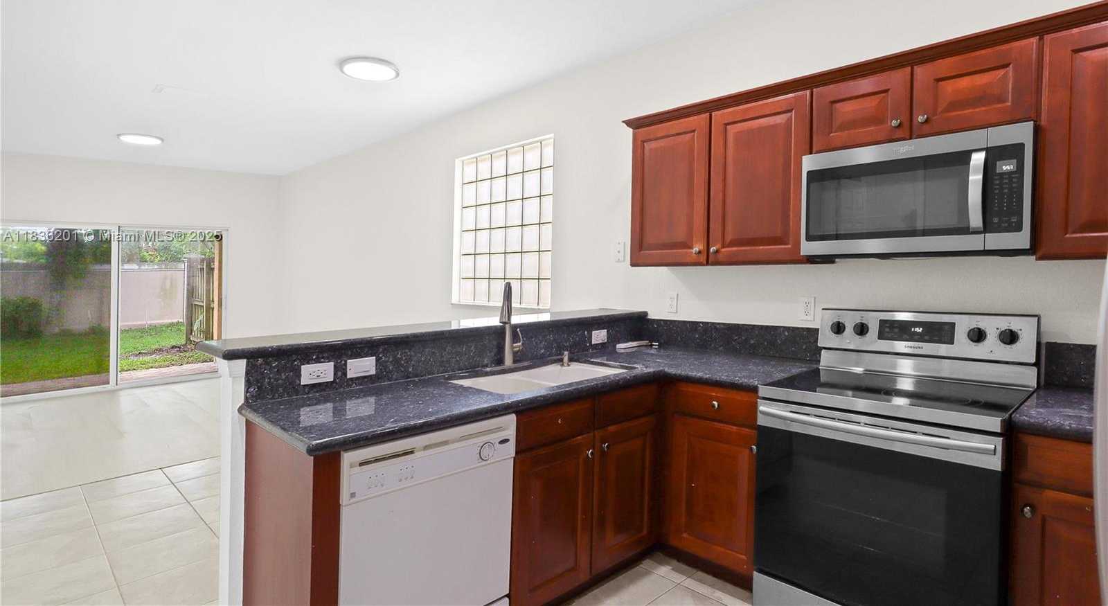 Small Image of 798 QUARTZ TER, West Palm Beach Number 82