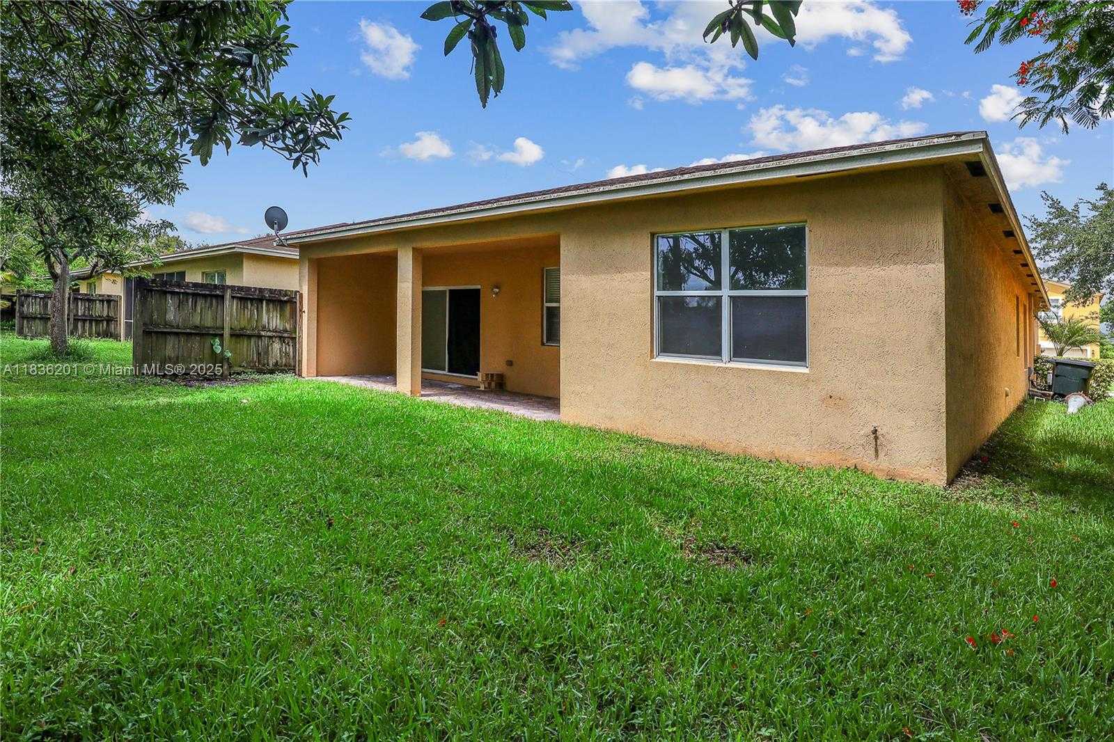 Small Image of 798 QUARTZ TER, West Palm Beach Number 88