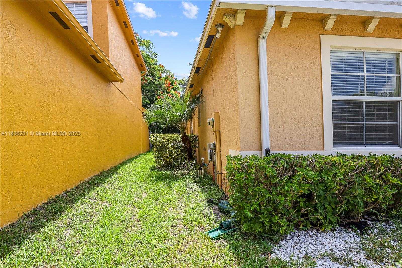 Small Image of 798 QUARTZ TER, West Palm Beach Number 91