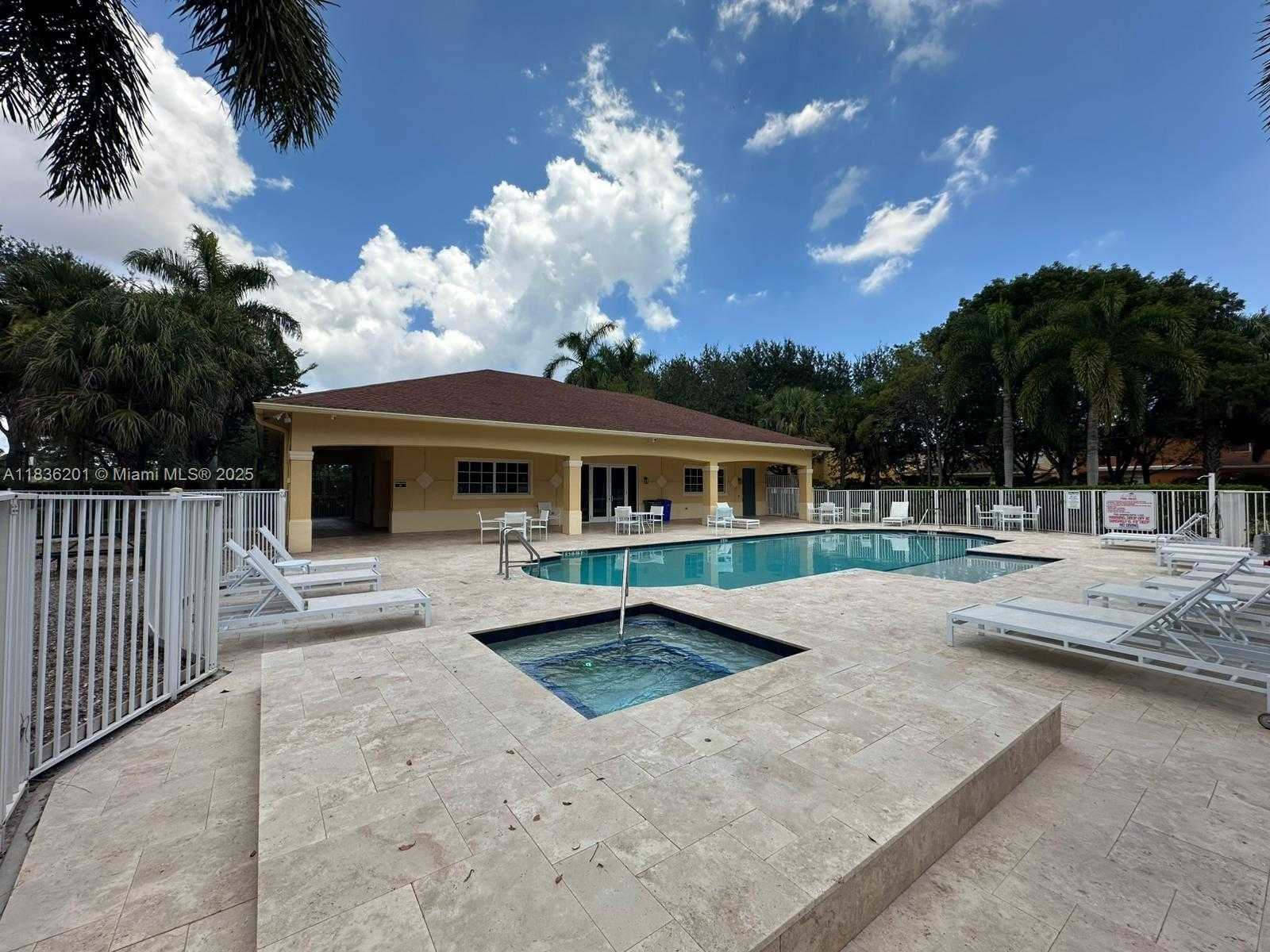 Small Image of 798 QUARTZ TER, West Palm Beach Number 94