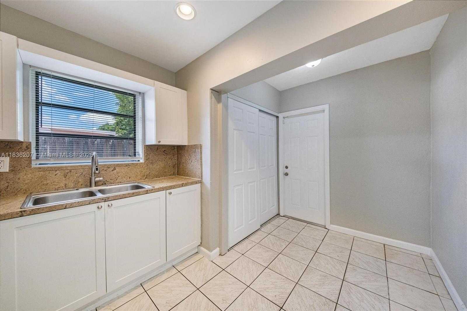 Small Image of 7521 INDIGO ST, Miramar Number 12
