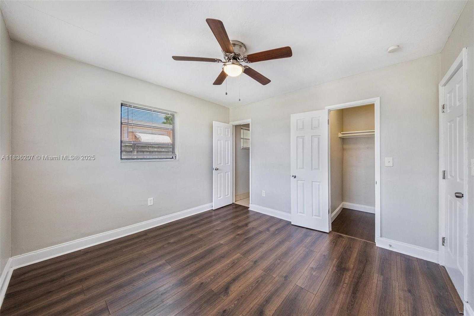 Small Image of 7521 INDIGO ST, Miramar Number 13