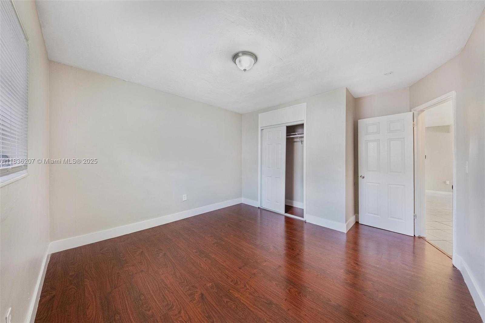 Small Image of 7521 INDIGO ST, Miramar Number 16