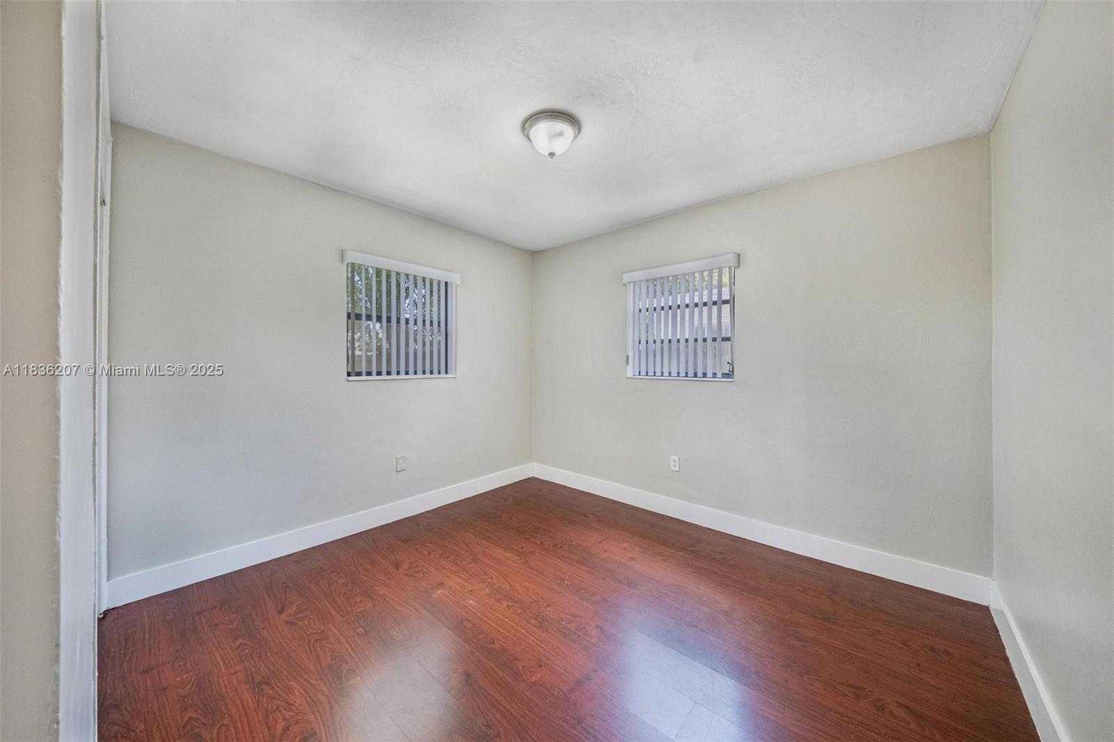 Small Image of 7521 INDIGO ST, Miramar Number 25