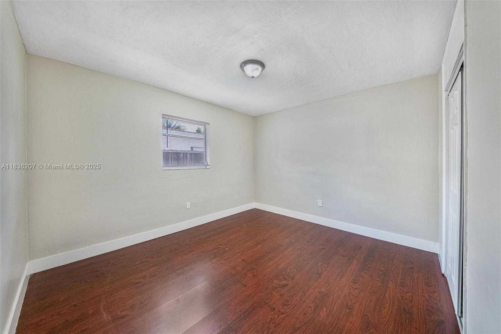 Small Image of 7521 INDIGO ST, Miramar Number 26
