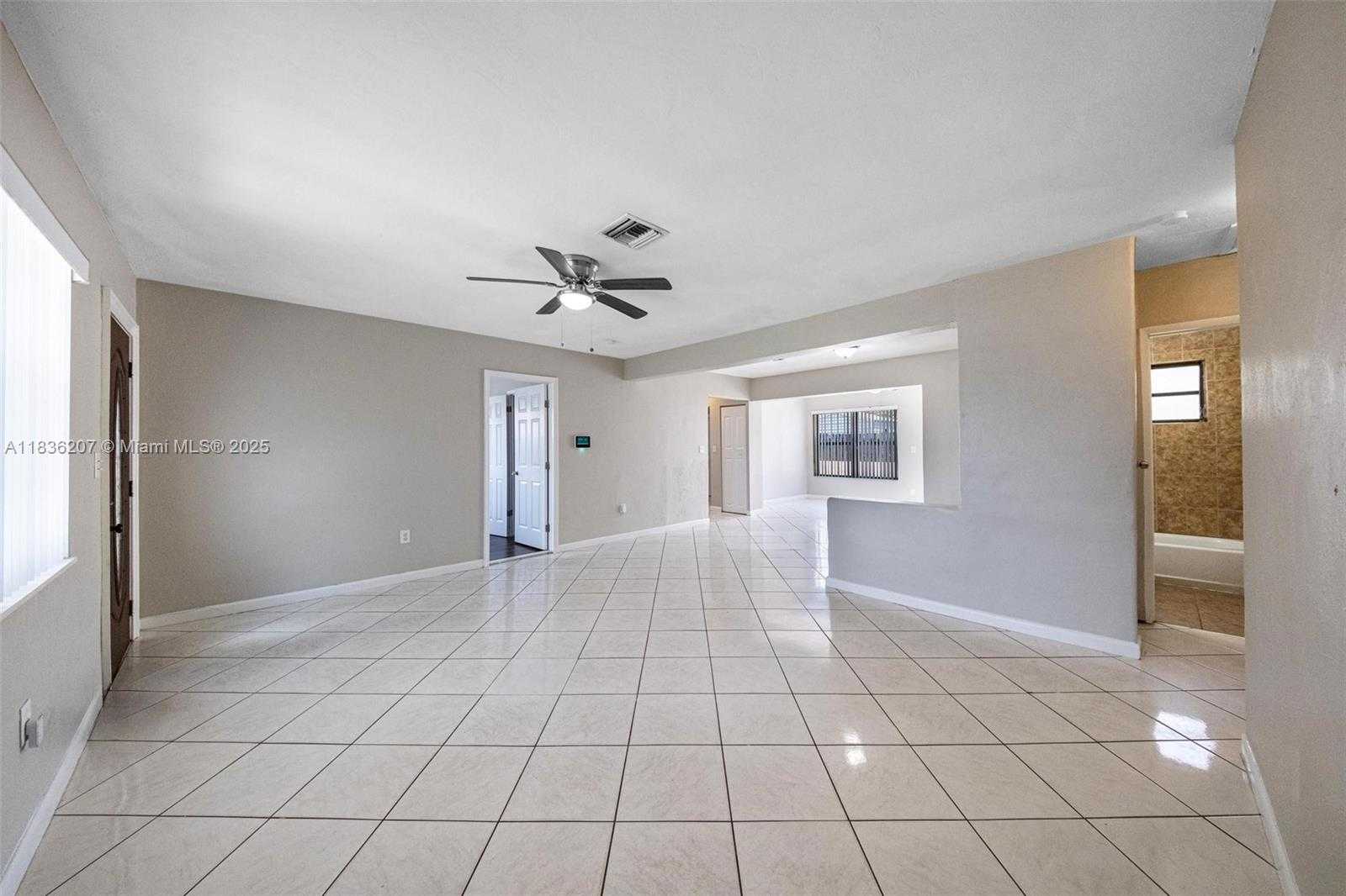 Small Image of 7521 INDIGO ST, Miramar Number 27