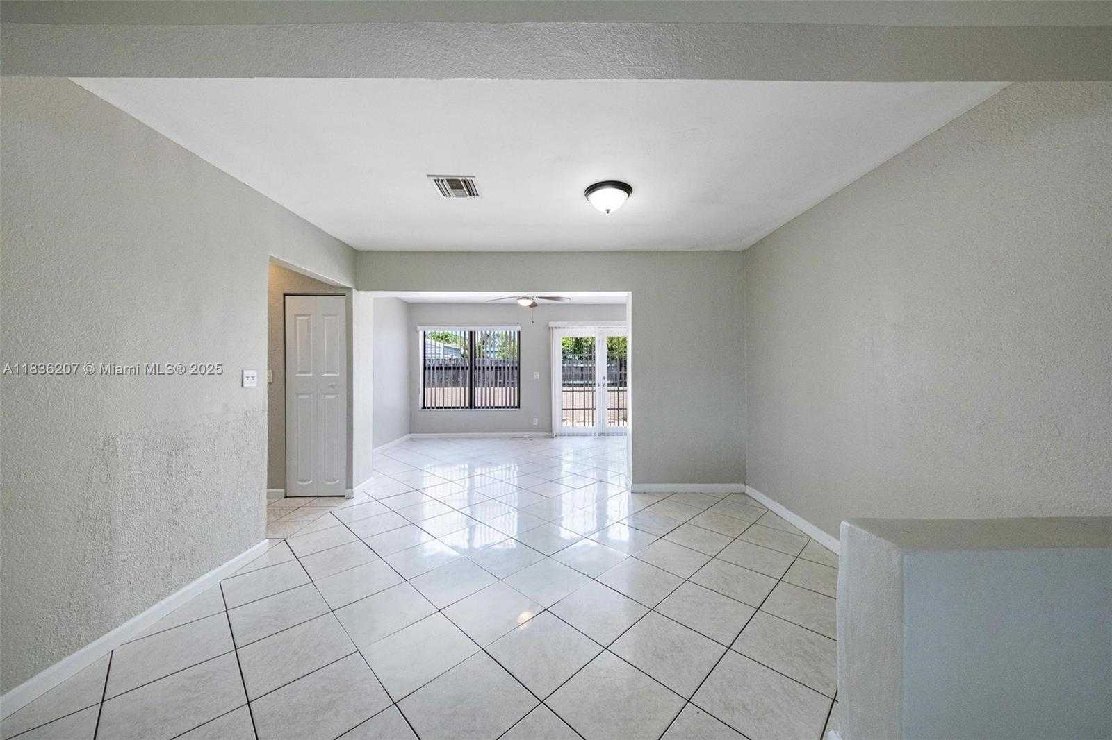 Small Image of 7521 INDIGO ST, Miramar Number 29
