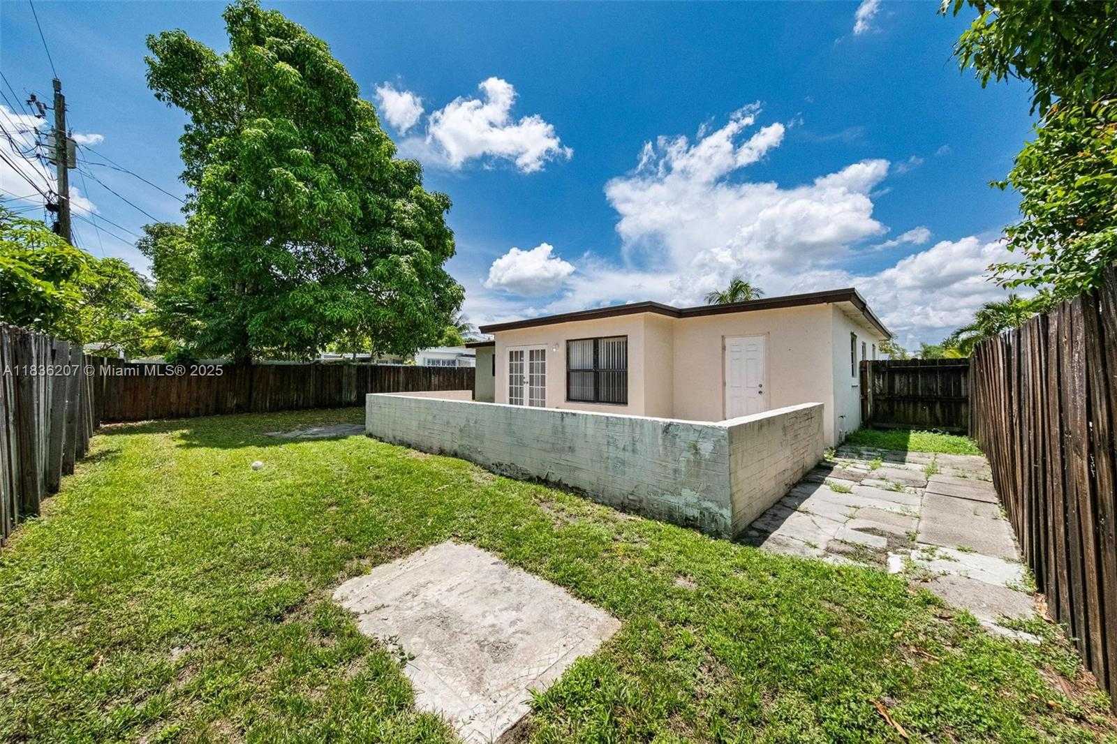 Small Image of 7521 INDIGO ST, Miramar Number 35