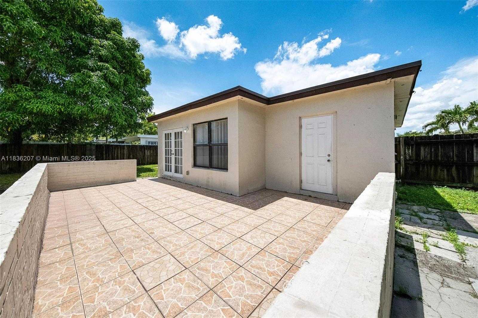Small Image of 7521 INDIGO ST, Miramar Number 37