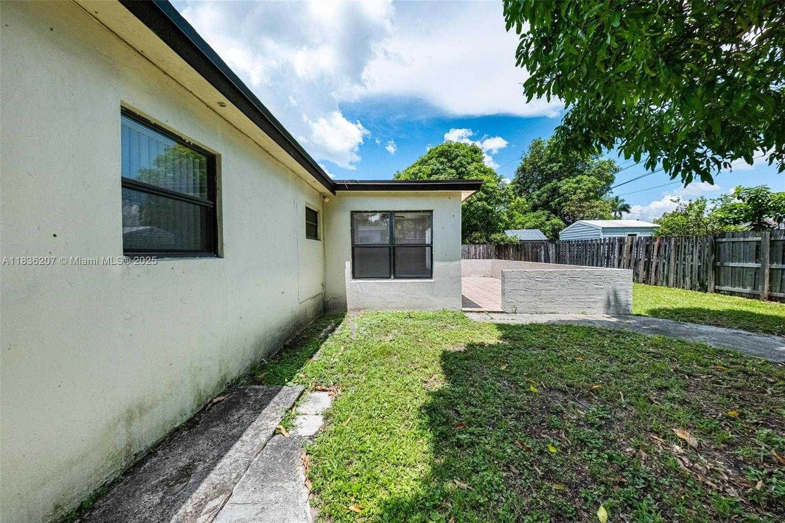 Small Image of 7521 INDIGO ST, Miramar Number 41