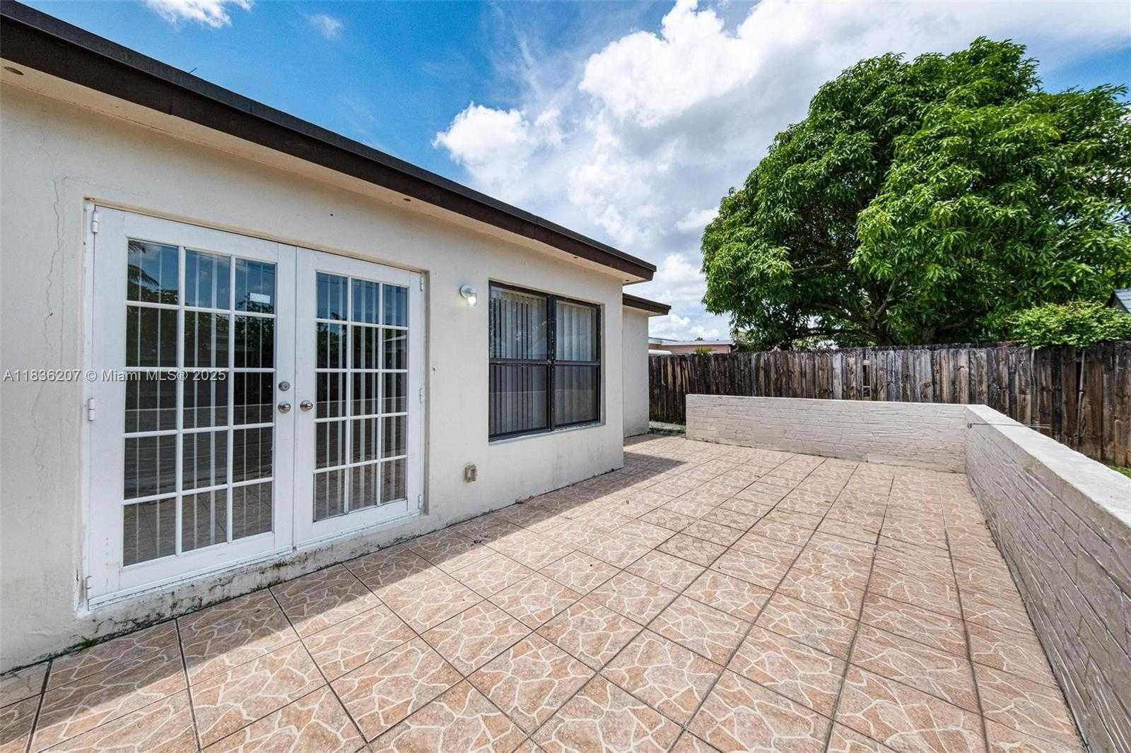 Small Image of 7521 INDIGO ST, Miramar Number 43