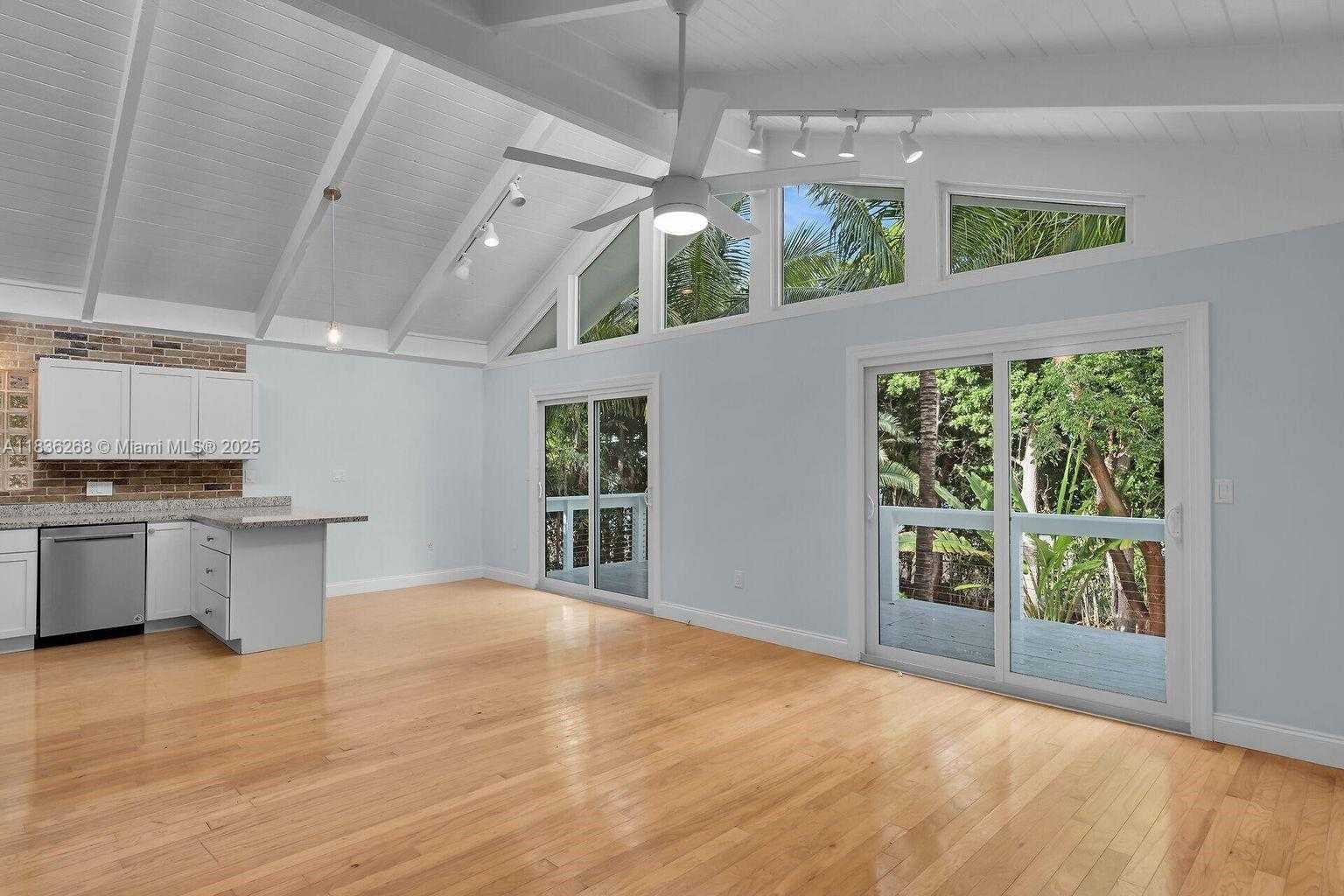 Small Image of 81975 OLD HWY, Islamorada Number 15