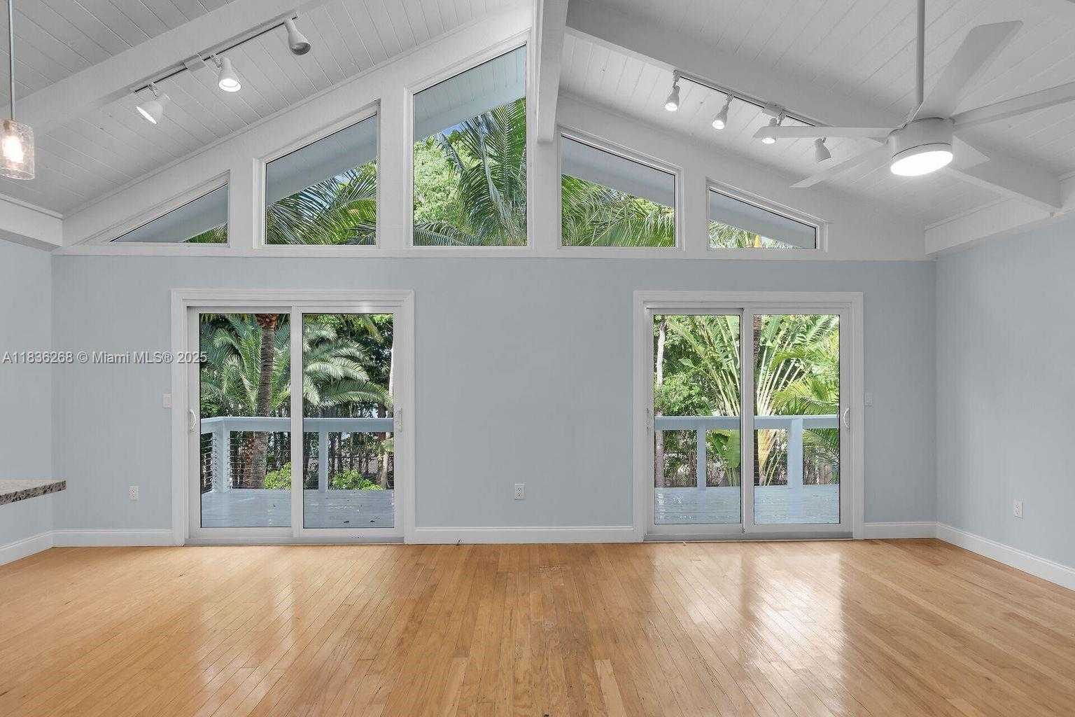 Small Image of 81975 OLD HWY, Islamorada Number 9