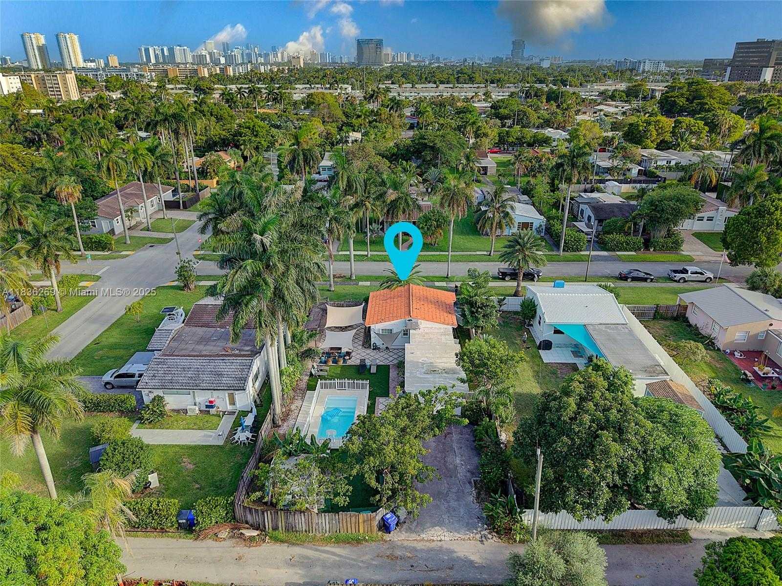 Small Image of 1611 MAYO STREEET, Hollywood Number 11