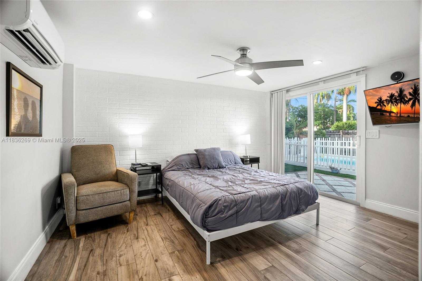 Small Image of 1611 MAYO STREEET, Hollywood Number 18