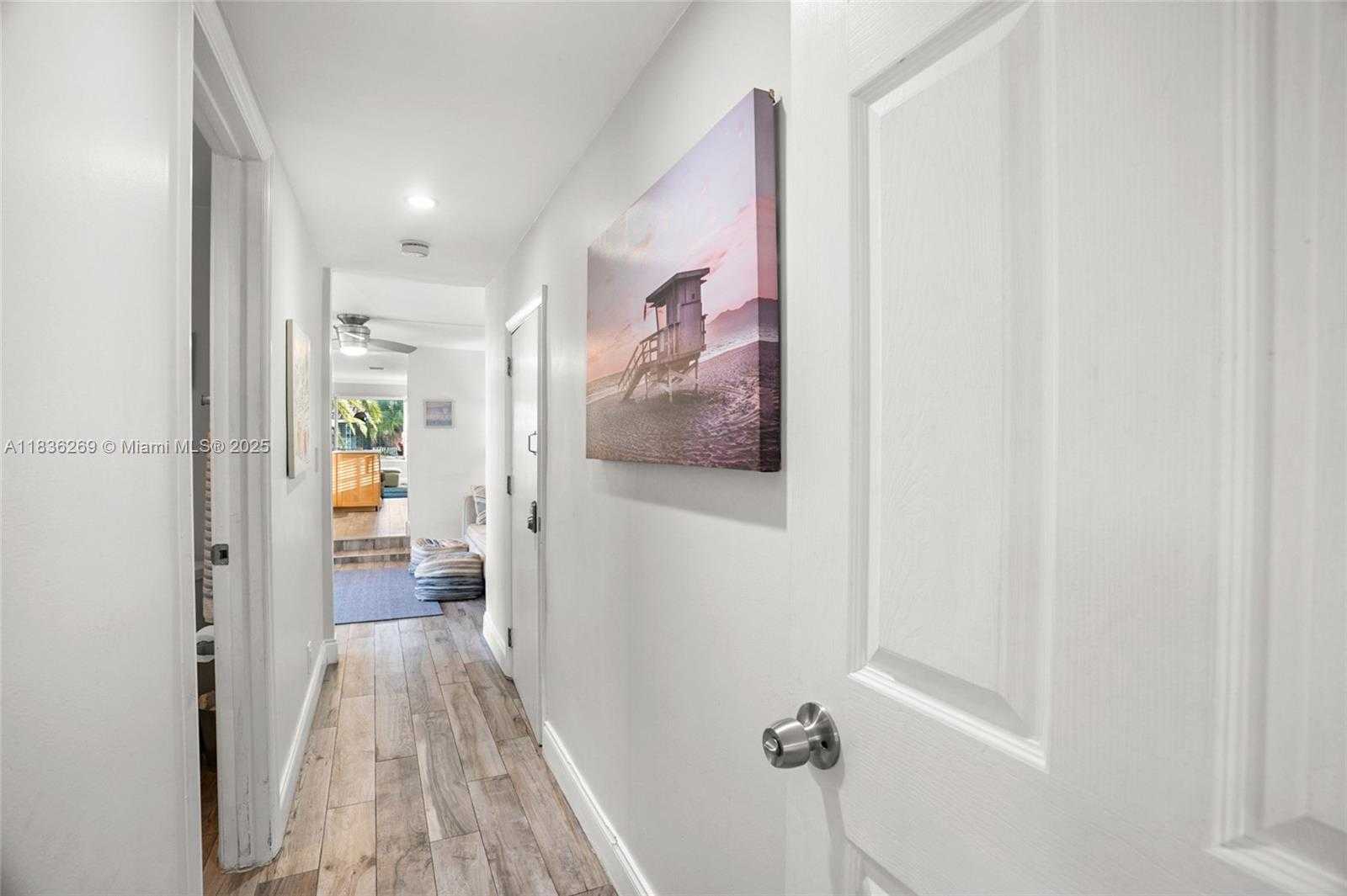 Small Image of 1611 MAYO STREEET, Hollywood Number 19