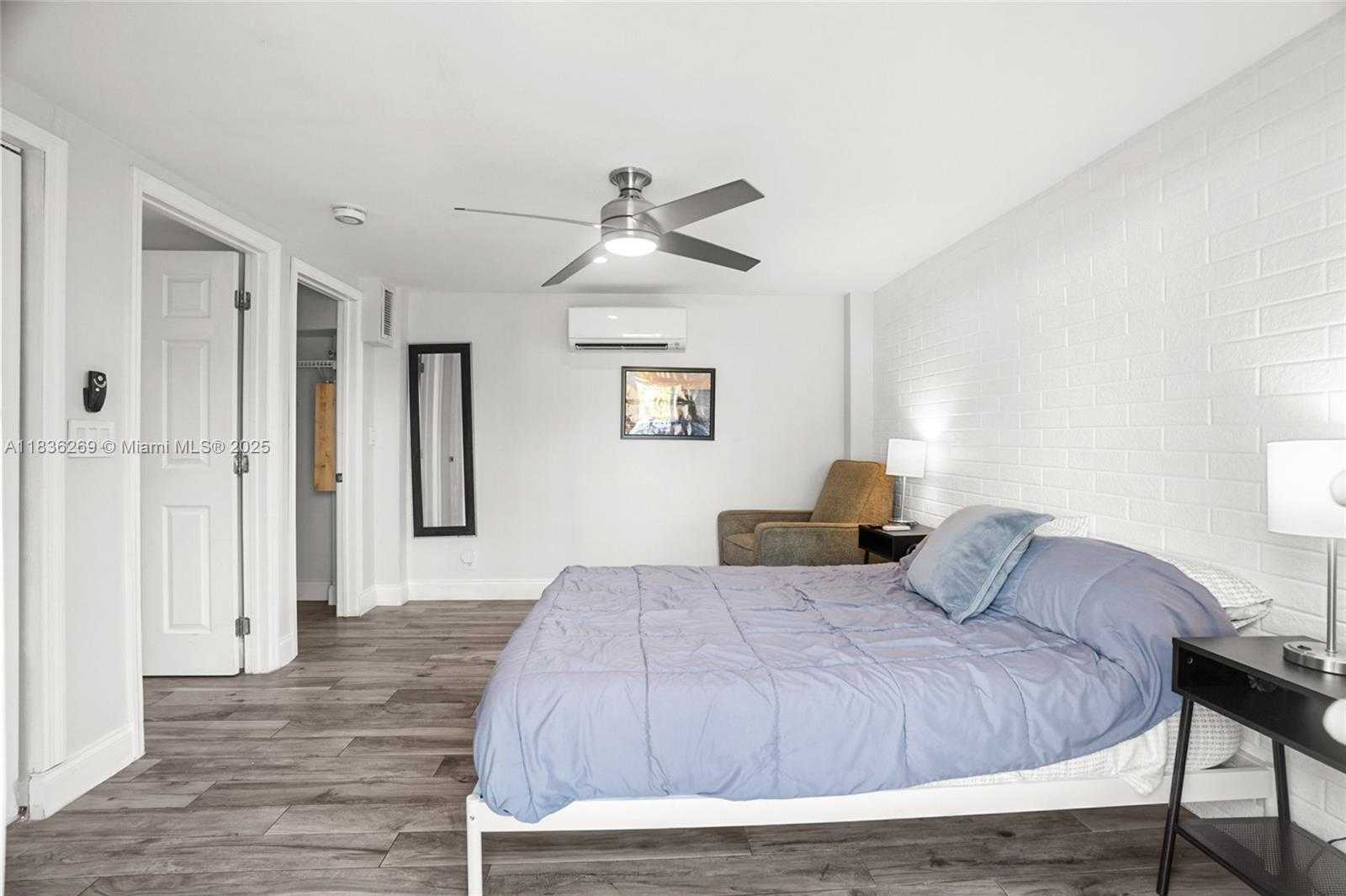 Small Image of 1611 MAYO STREEET, Hollywood Number 20