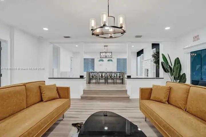 Small Image of 2100 SOUTH WEST 28TH WAY, Fort Lauderdale Number 12