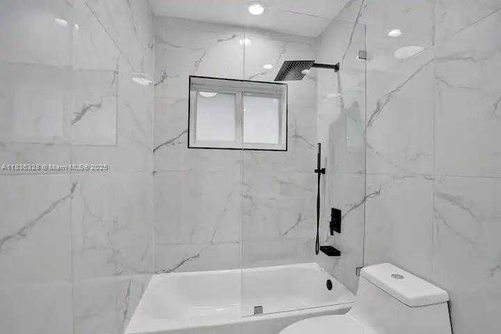 Small Image of 2100 SOUTH WEST 28TH WAY, Fort Lauderdale Number 17