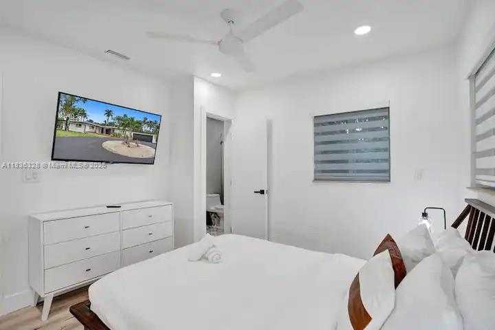 Small Image of 2100 SOUTH WEST 28TH WAY, Fort Lauderdale Number 21