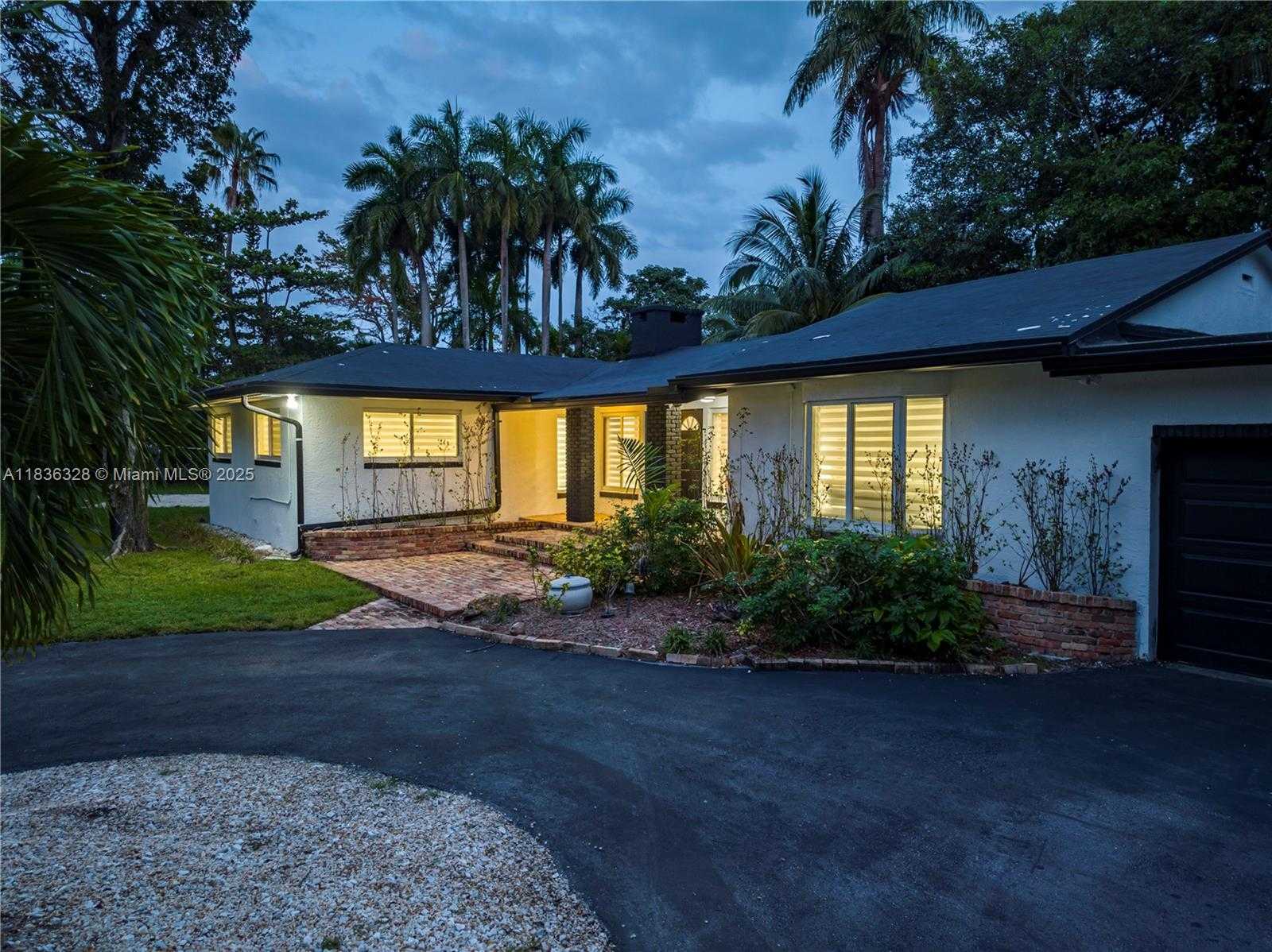 Small Image of 2100 SOUTH WEST 28TH WAY, Fort Lauderdale Number 40