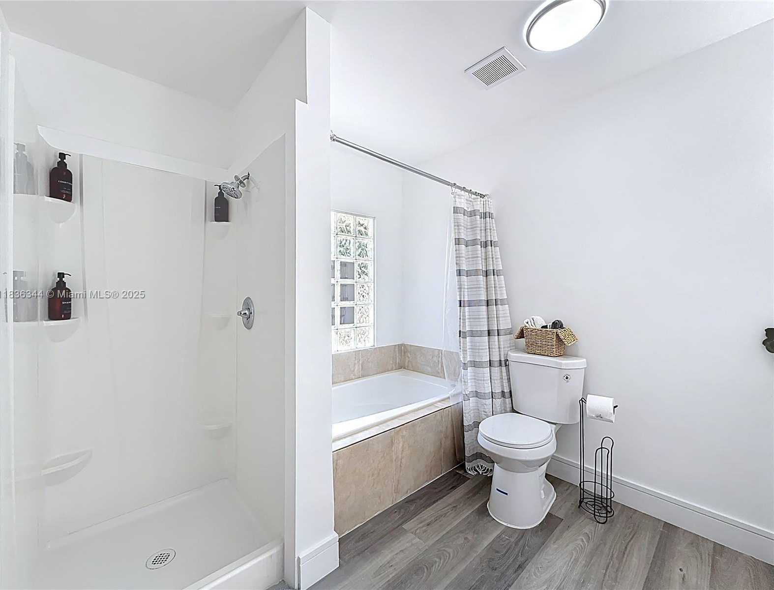 Small Image of 1309 SOUTH WEST 75TH AVE, North Lauderdale Number 14