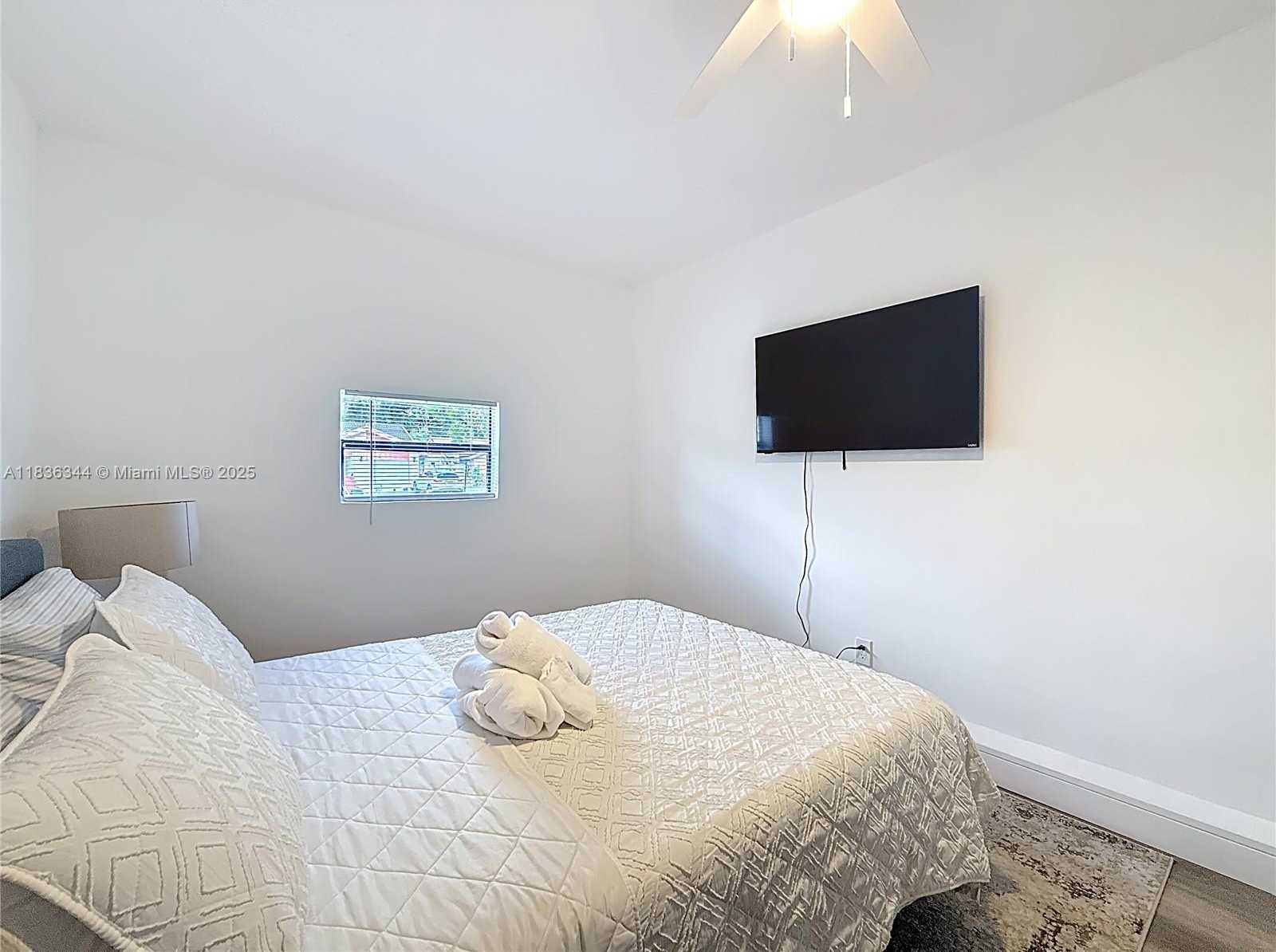 Small Image of 1309 SOUTH WEST 75TH AVE, North Lauderdale Number 18
