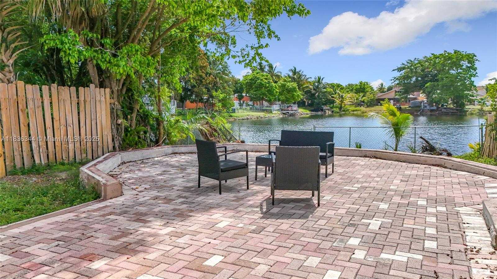 Small Image of 1309 SOUTH WEST 75TH AVE, North Lauderdale Number 2