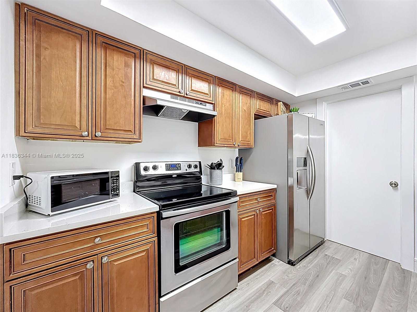 Small Image of 1309 SOUTH WEST 75TH AVE, North Lauderdale Number 5