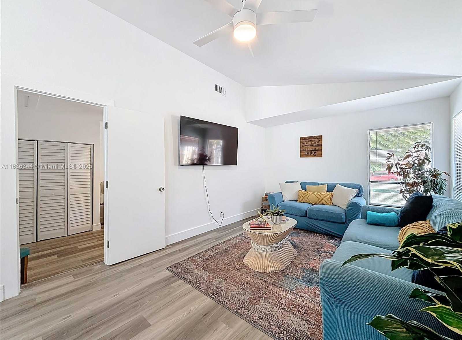 Small Image of 1309 SOUTH WEST 75TH AVE, North Lauderdale Number 7