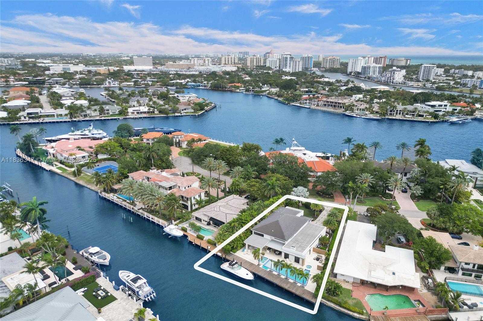 Small Image of 2340 AQUA VISTA BLVD, Fort Lauderdale Number 2