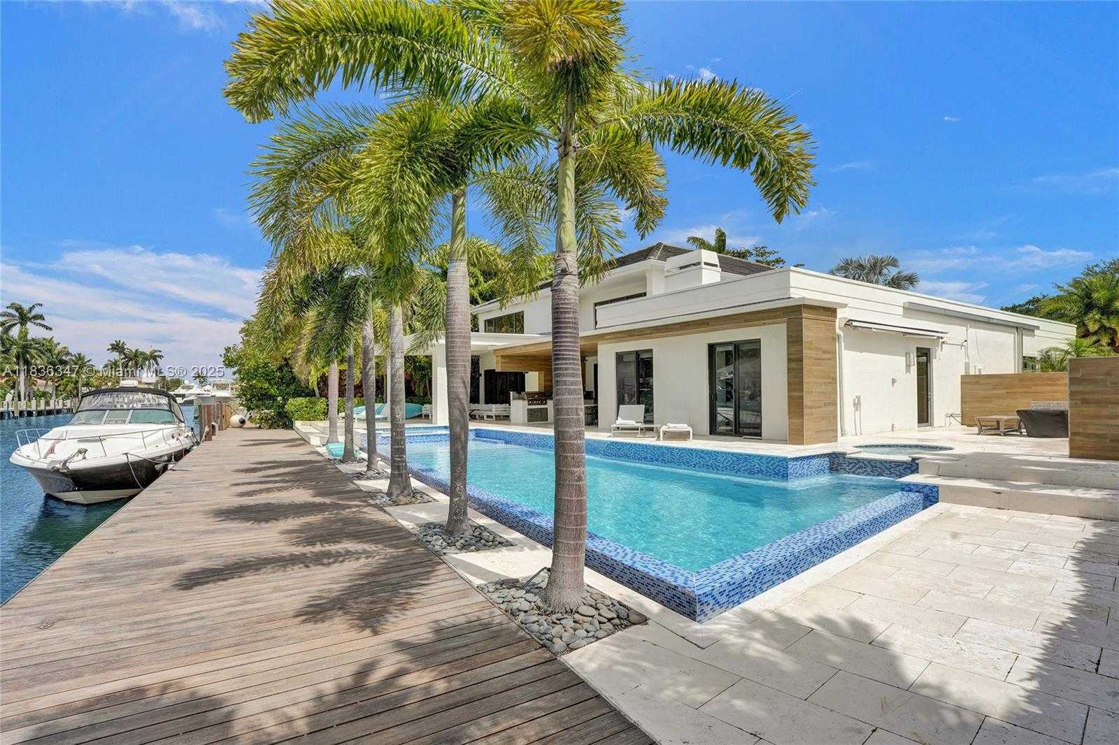 Small Image of 2340 AQUA VISTA BLVD, Fort Lauderdale Number 30