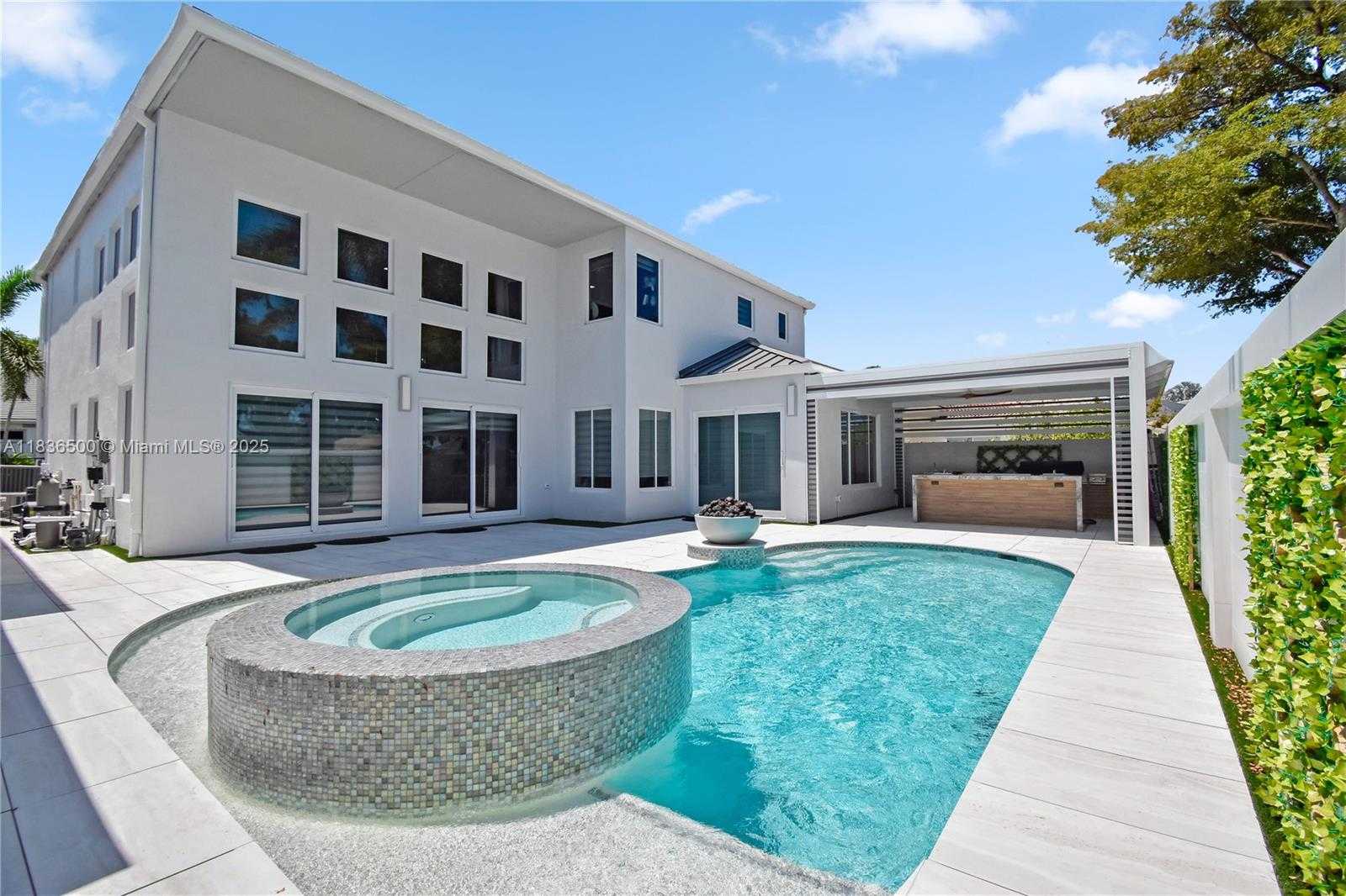 Small Image of 6210 NORTH WEST 42ND WAY, Boca Raton Number 2