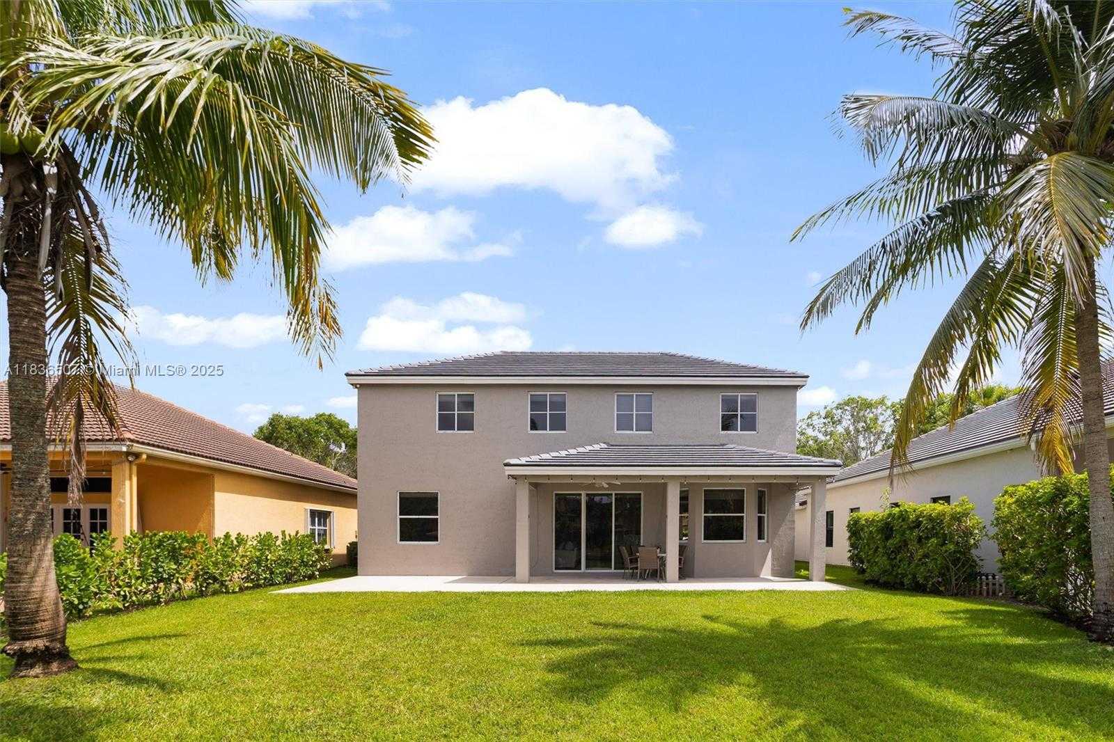 Small Image of 1249 CHENILLE CIR, Weston Number 21