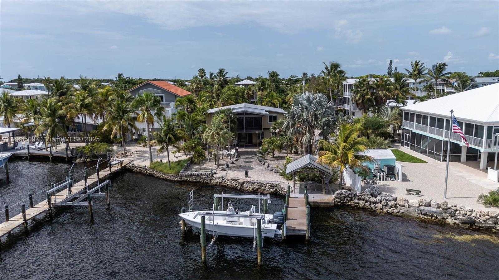 Small Image of 794 NARRAGANSETT LN, Key Largo Number 2
