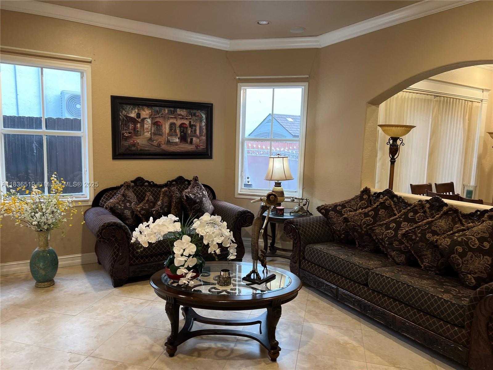Small Image of 18122 NORTH WEST 91ST CT, Hialeah Number 6