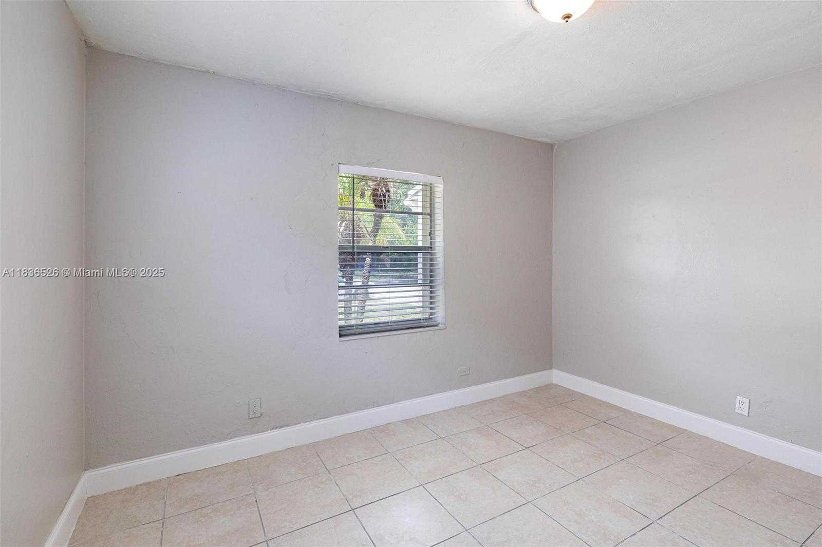 Small Image of 5456 NORTH WEST 1ST AVE, Oakland Park Number 20