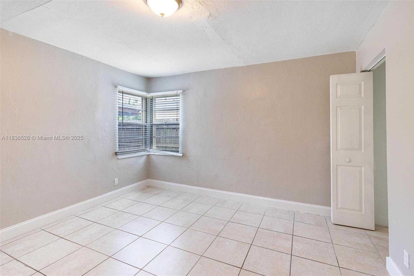 Small Image of 5456 NORTH WEST 1ST AVE, Oakland Park Number 21