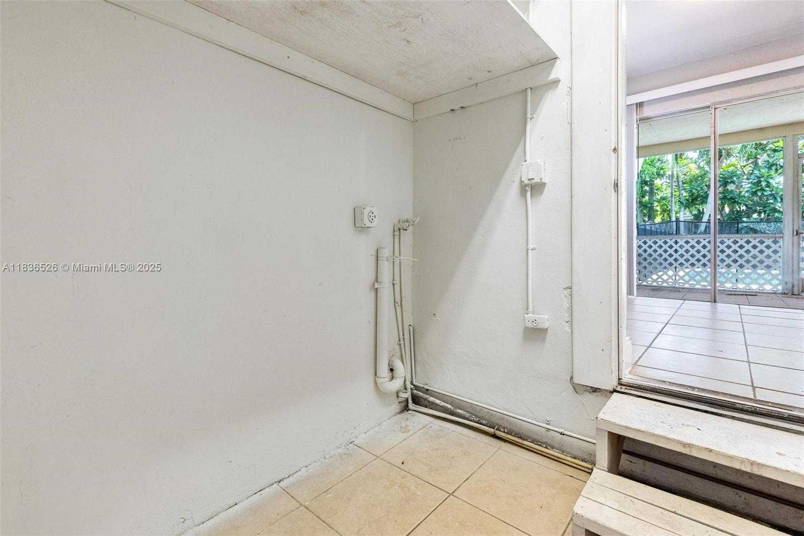 Small Image of 5456 NORTH WEST 1ST AVE, Oakland Park Number 24