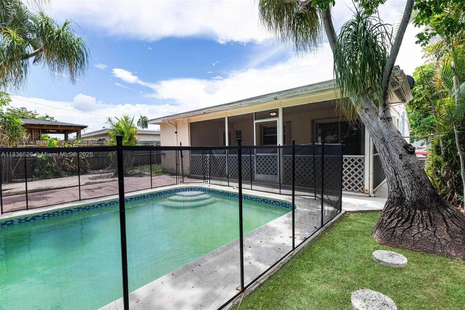 Small Image of 5456 NORTH WEST 1ST AVE, Oakland Park Number 26