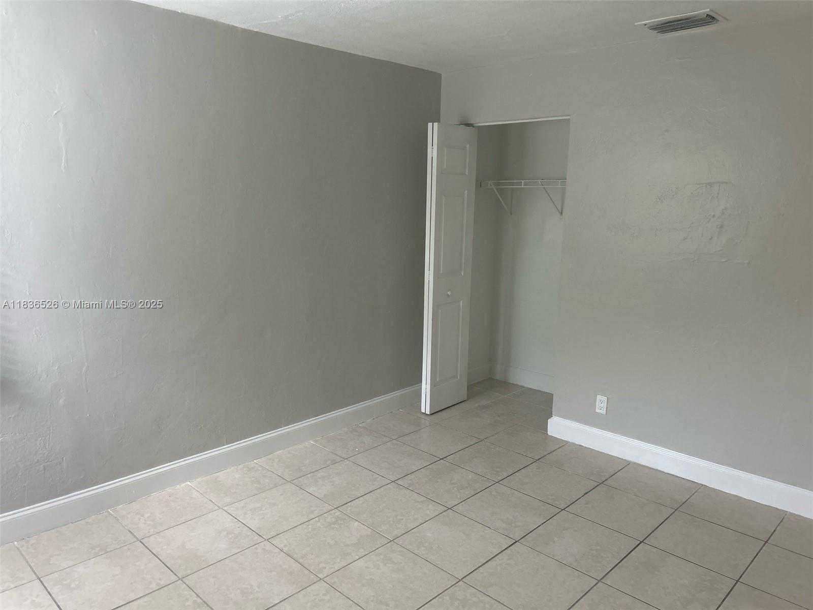 Small Image of 5456 NORTH WEST 1ST AVE, Oakland Park Number 8