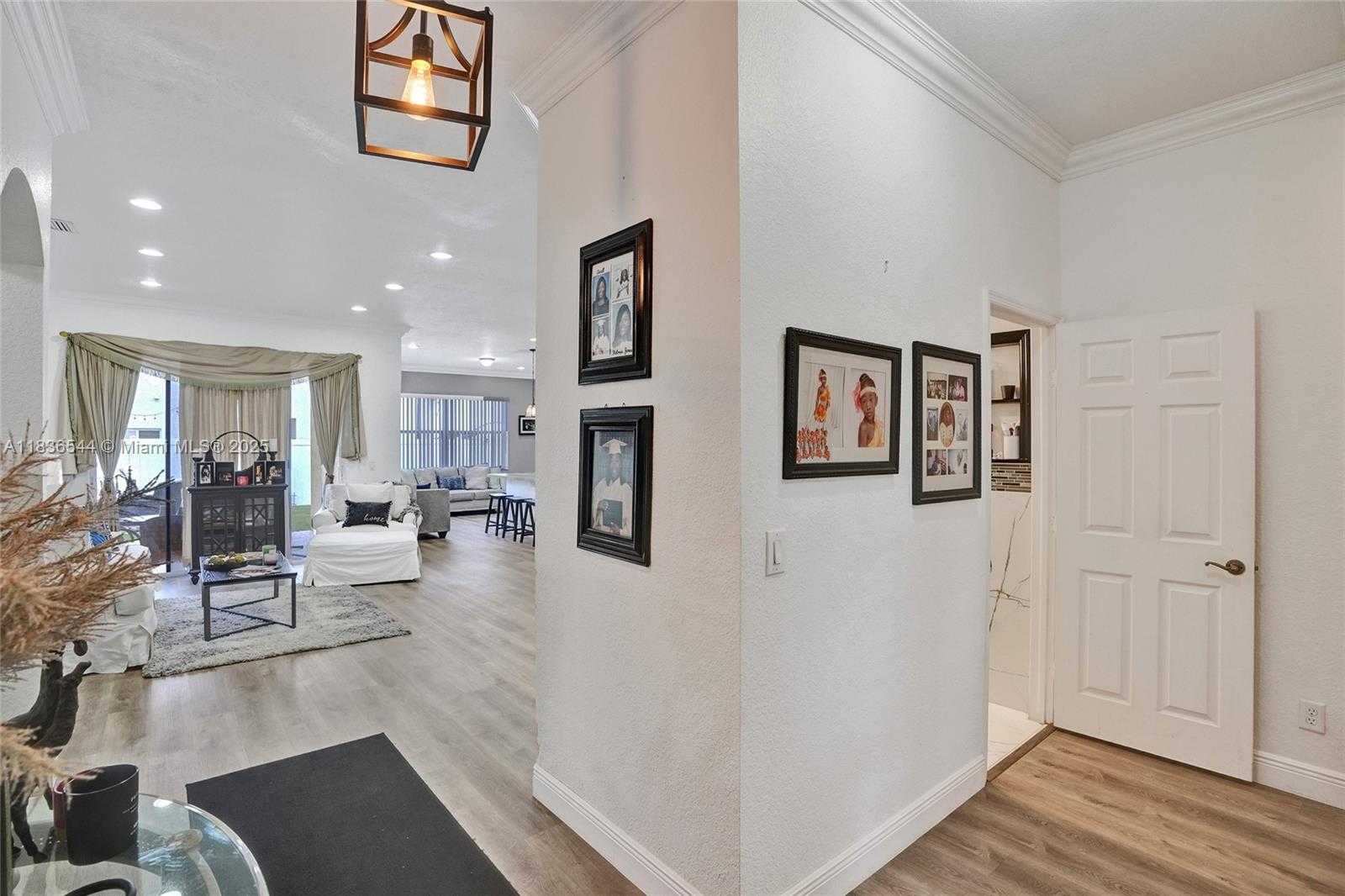 Small Image of 12833 SOUTH WEST 50TH CT, Miramar Number 5