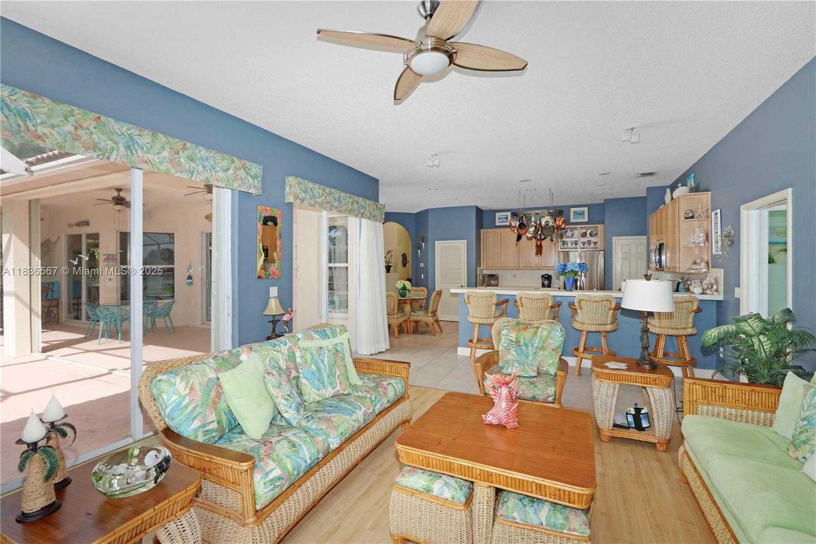 Small Image of 2725 FAIRWAYS DR, Homestead Number 10