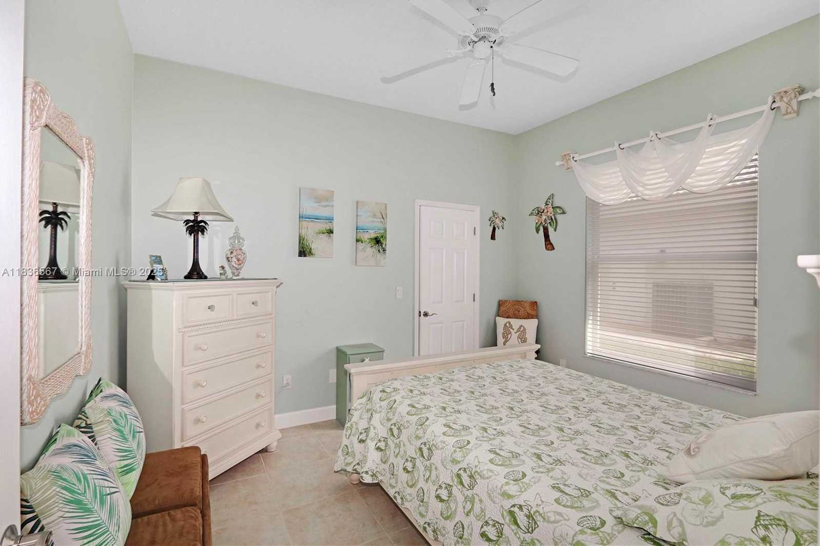 Small Image of 2725 FAIRWAYS DR, Homestead Number 12