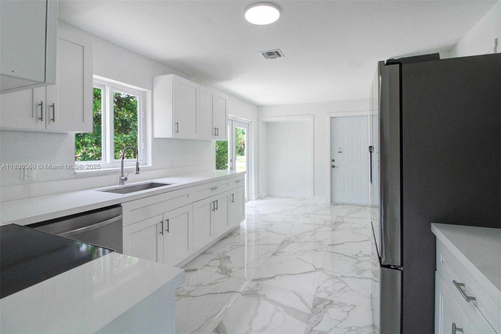 Small Image of 4808 MANGO DR, Tamarac Number 21