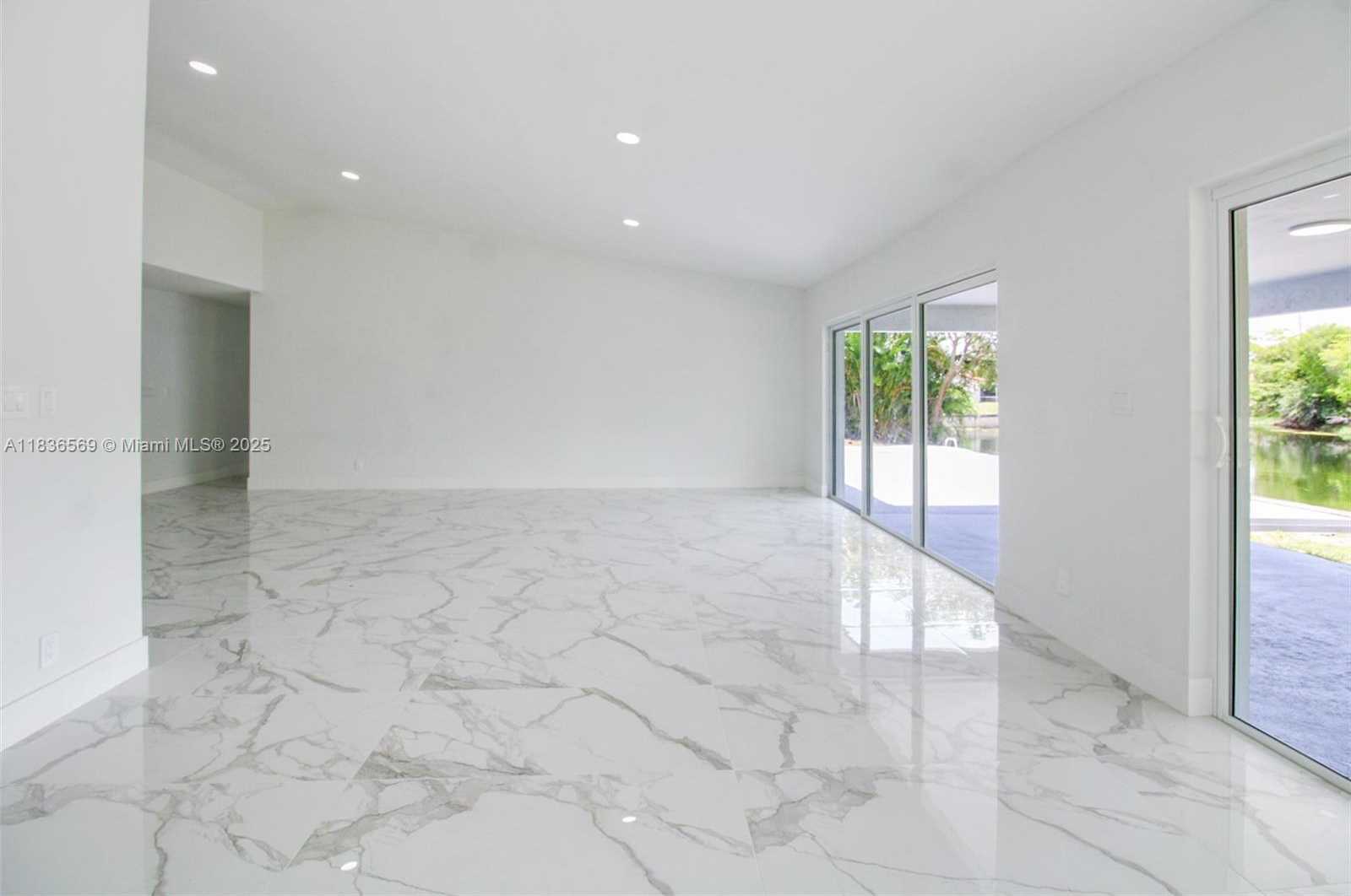 Small Image of 4808 MANGO DR, Tamarac Number 25