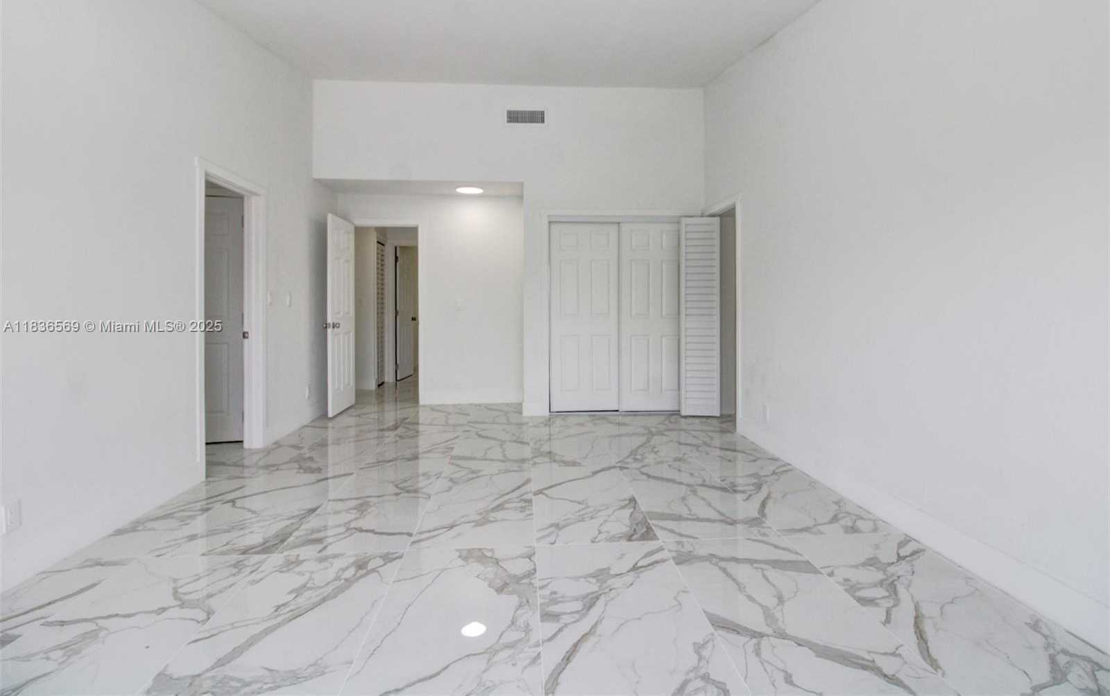 Small Image of 4808 MANGO DR, Tamarac Number 28