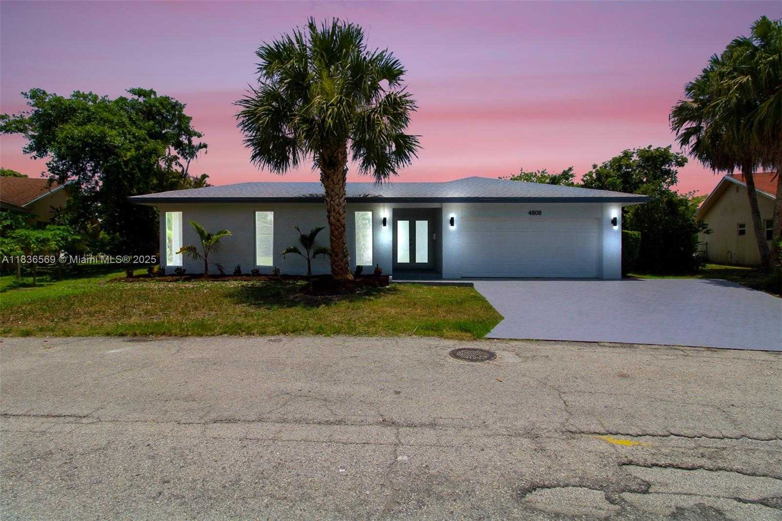 Small Image of 4808 MANGO DR, Tamarac Number 4