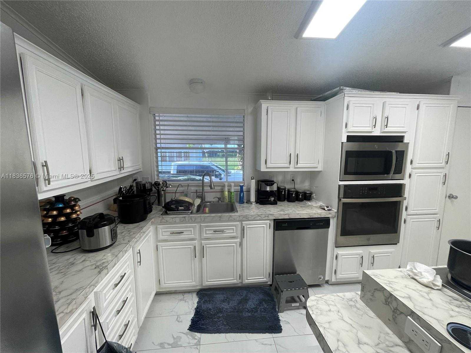 Small Image of 19800 SOUTH WEST 180TH AVE UNIT 5, Miami Number 11