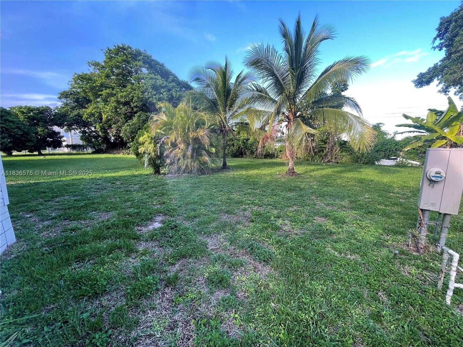 Small Image of 19800 SOUTH WEST 180TH AVE UNIT 5, Miami Number 6